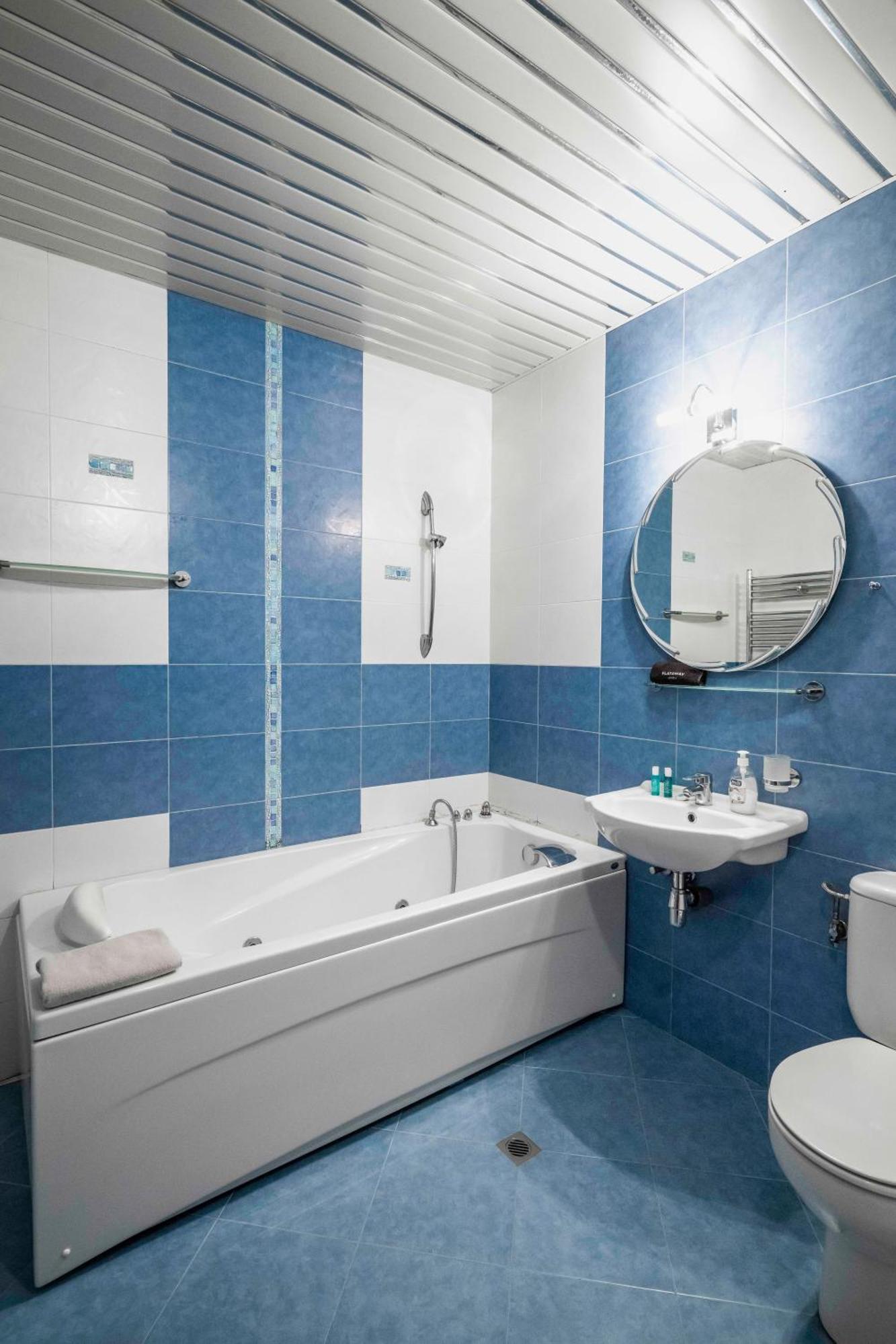 Vintage And Cozy 2bd In Prime Location Апартамент *