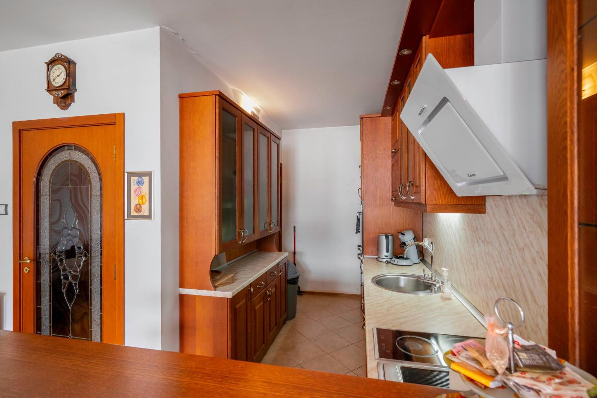 Vintage And Cozy 2bd In Prime Location Апартамент София