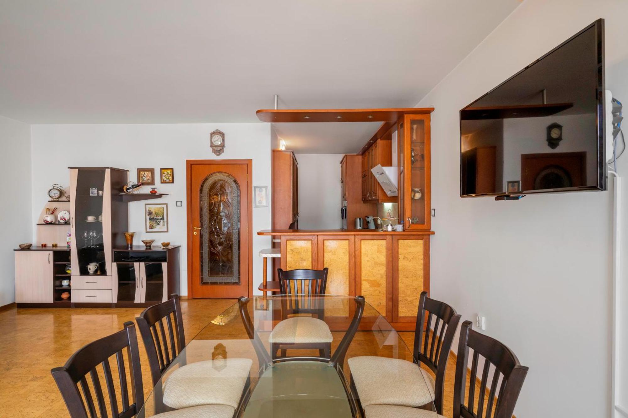 Vintage And Cozy 2bd In Prime Location